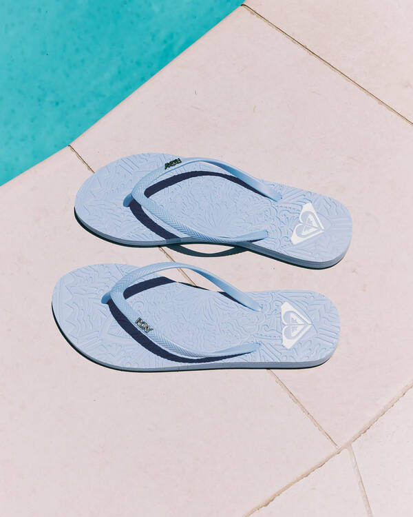 Antilles II Thongs