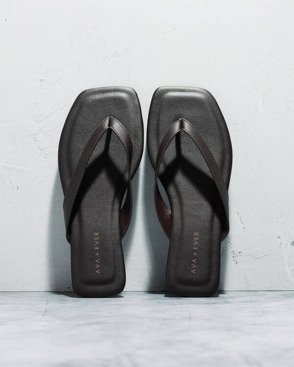Ava And Ever Girls&rsquo; Leni Slide Sandals for Womens