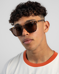 Liive Manhattan Polarised Sunglasses for Mens image number null