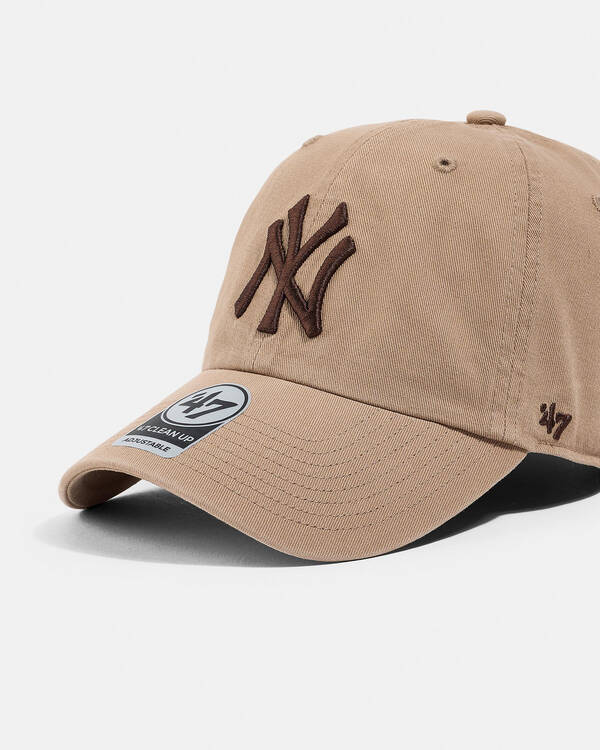 Forty Seven Latte New York Yankees Clean Up Cap for Mens