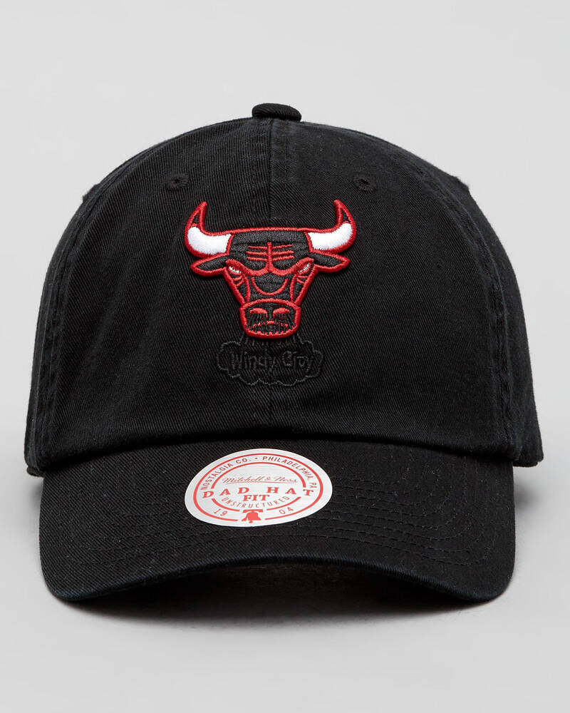 Mitchell & Ness Chicago Bulls Vintage Thread Stone Washed Strapback Dad Cap for Mens