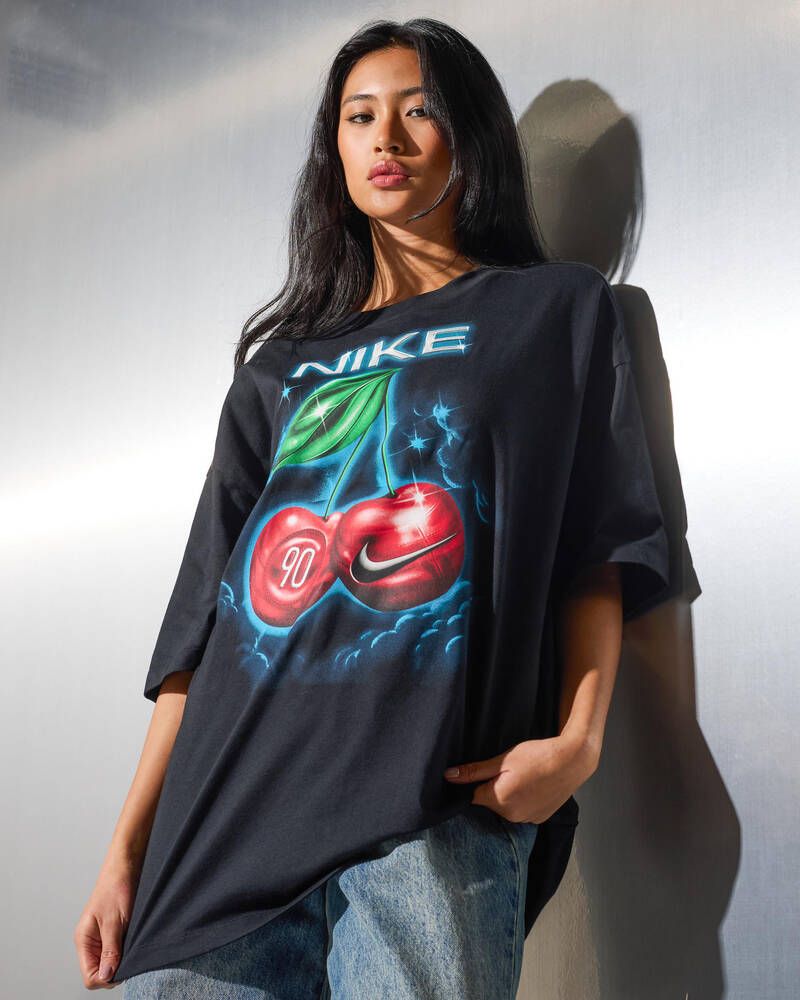 Nike Classic Oversized ST6 T-Shirt for Womens