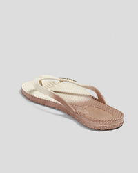 Rusty Palm Spring Thongs for Womens image number null