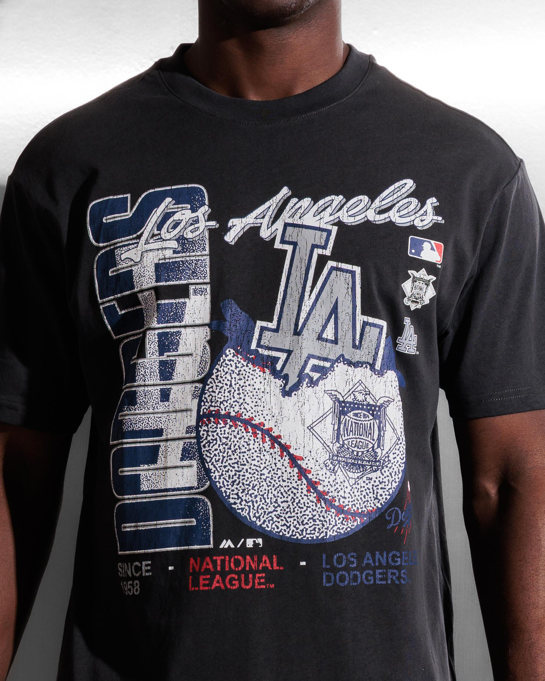Mitchell & Ness Dodgers Burst Baseball T-Shirt In Washed Black