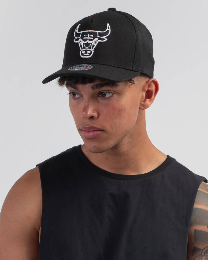 Mitchell & Ness Chicago Bulls Team Logo Snapback Cap for Mens