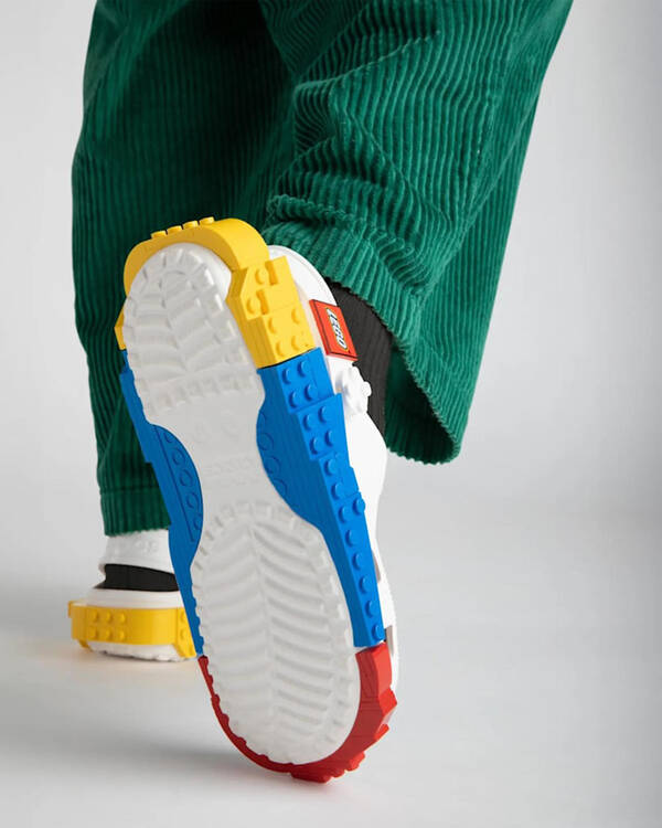 Crocs Classic 4LW System Clogs for Mens