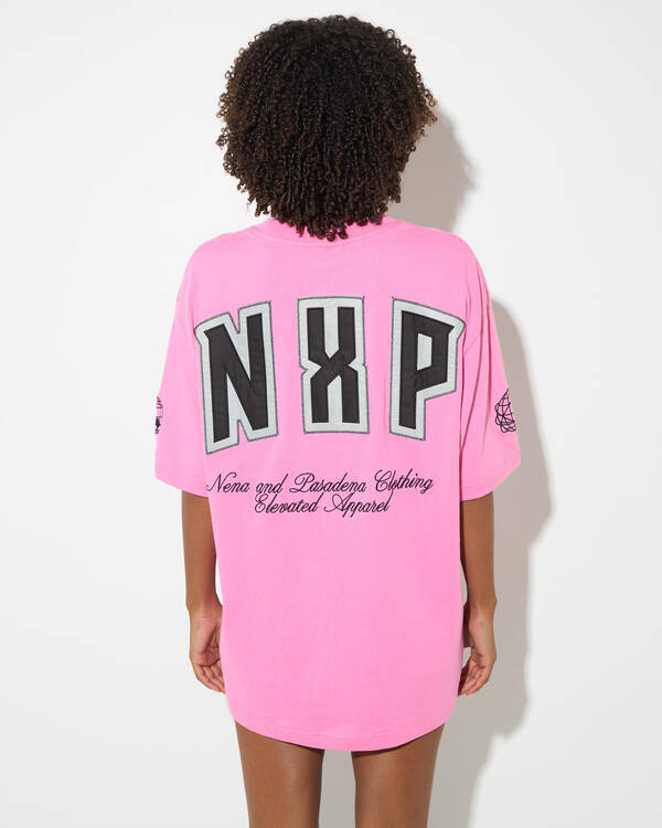 Nena & Pasadena Figures Oversized T-Shirt for Womens