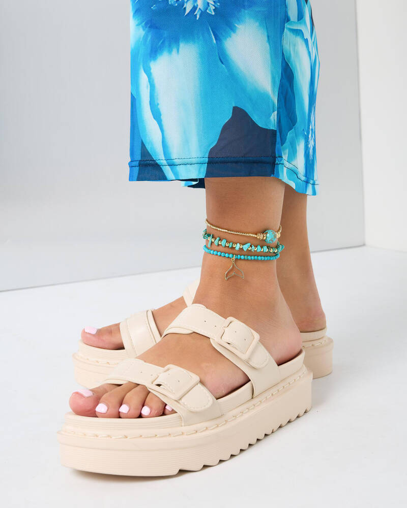 Karyn In LA Sardinia for Womens