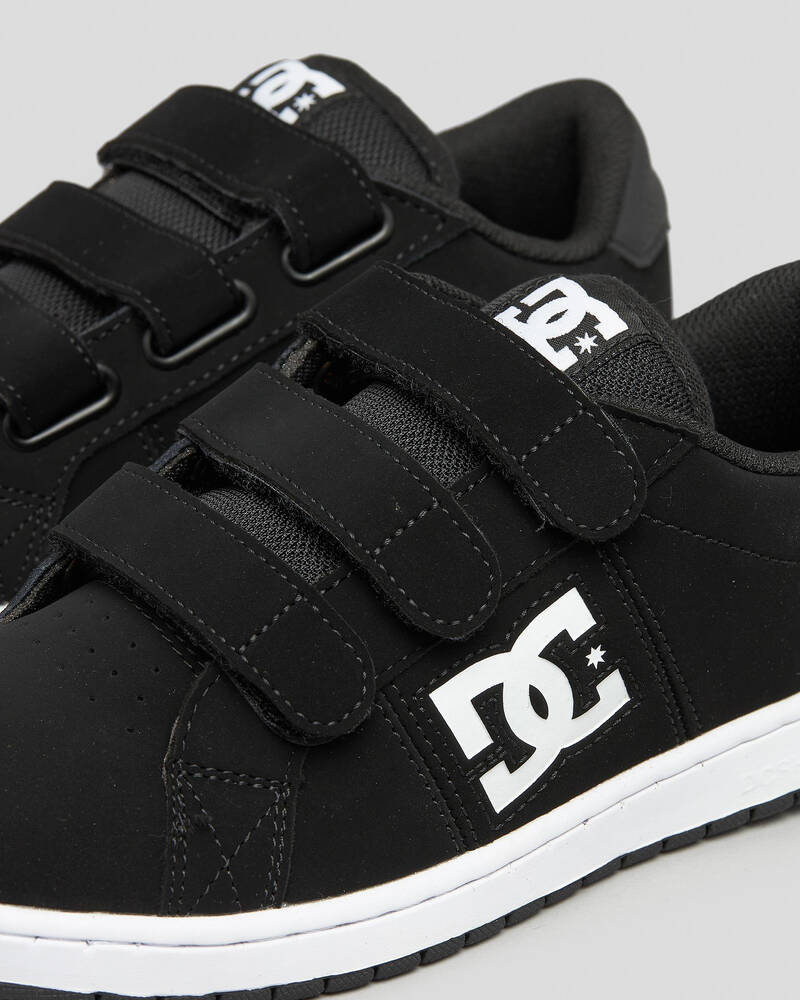 DC Shoes Boys' Striker V Shoes for Mens