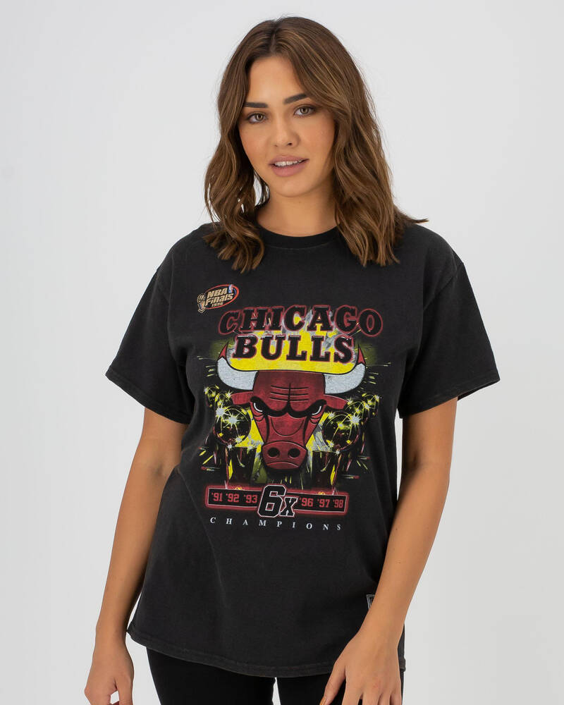 Mitchell & Ness Bulls Last Dance Champs T-Shirt for Womens