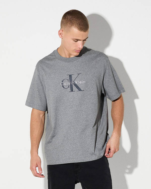 Hero Monologo T-Shirt