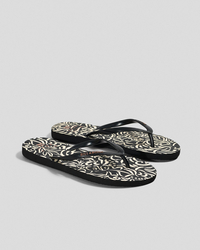 Billabong La Isla Thongs for Womens image number null
