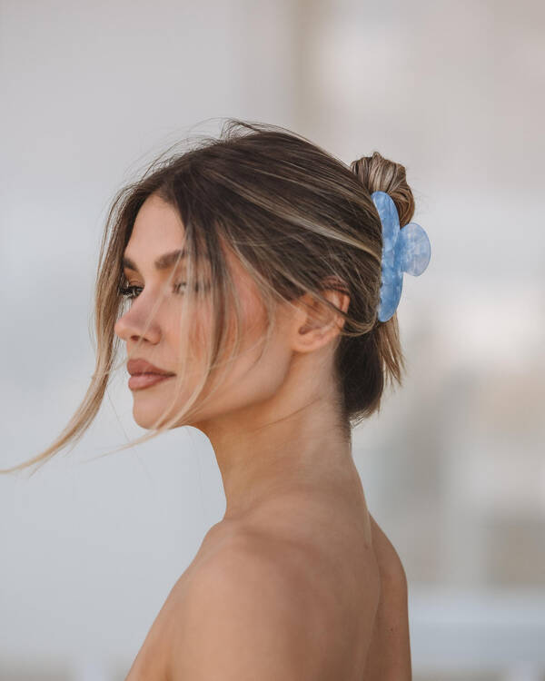 June Hair Claw Clip