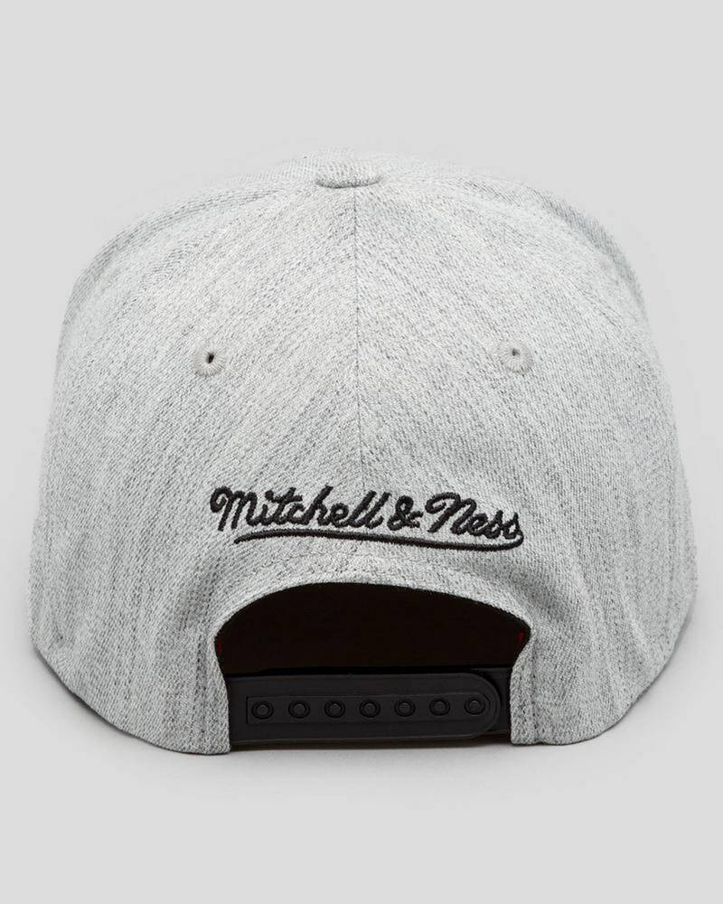 Mitchell & Ness Las Vegas Raiders Team Heather Pinch Panel Snapback Cap for Mens
