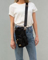 Oasis Sachi Bottle Bag for Unisex image number null