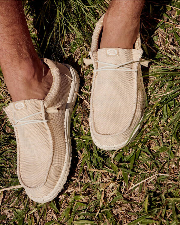 Wally Stretch Sox Shoes