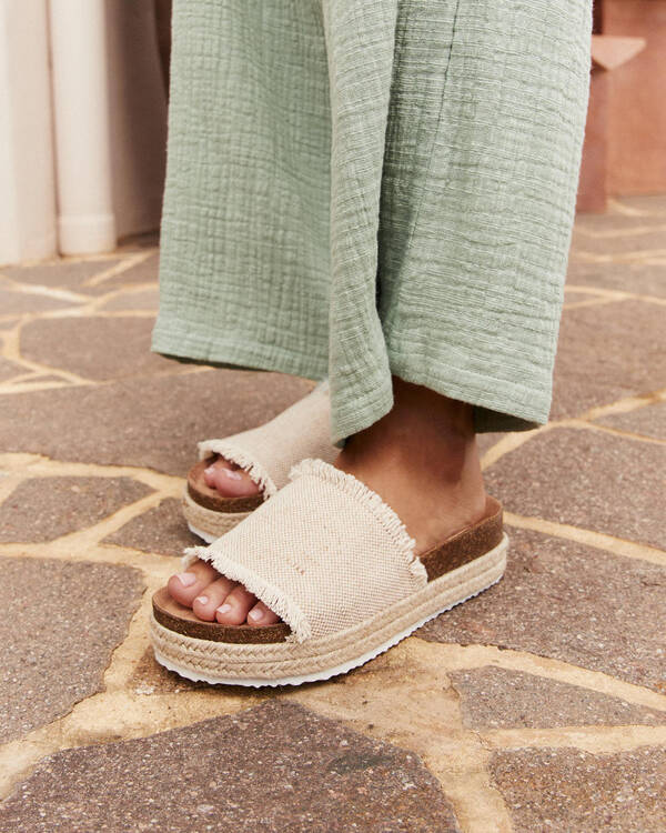 Greece Flatform Shoes