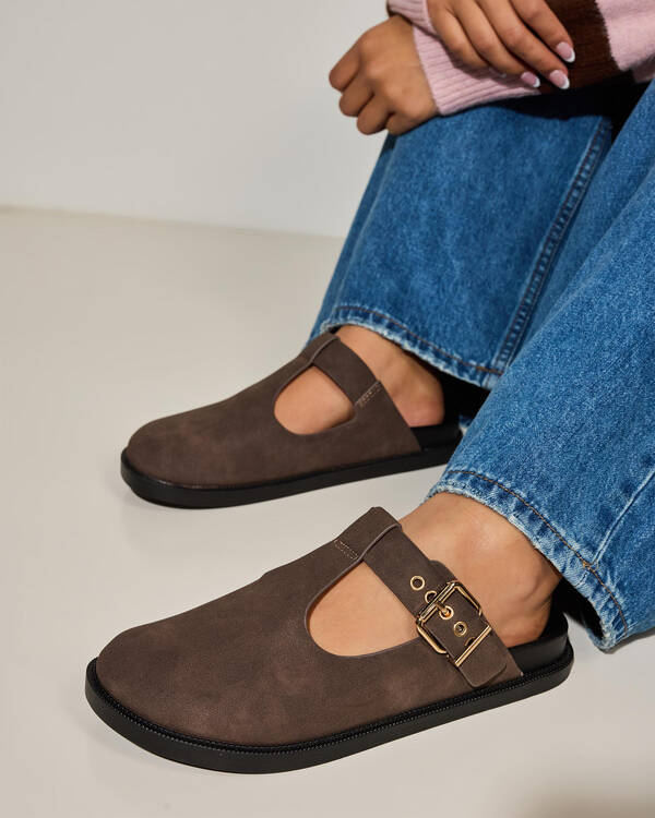 Jasper Slide Sandals