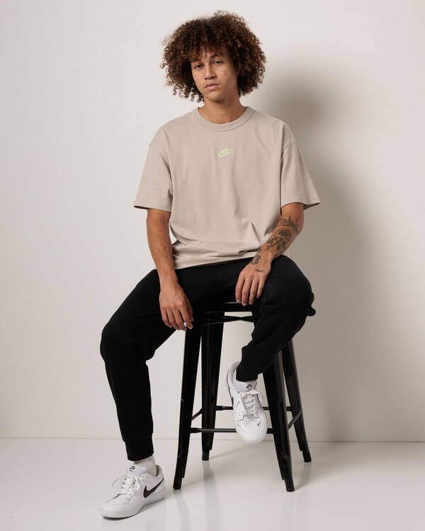 Loose Premium Essential T-Shirt