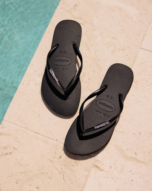 Slim Rubber Logo Thongs