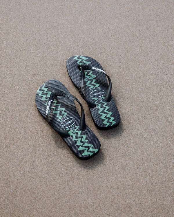 Top Electric Thongs