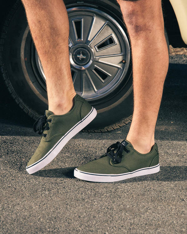 Geomet Shoes