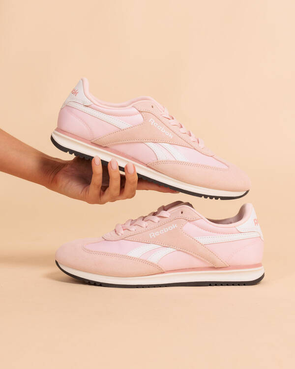 World 70 Shoes