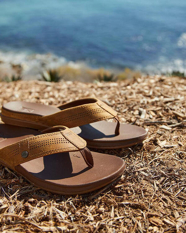 Cushion Lux Thongs