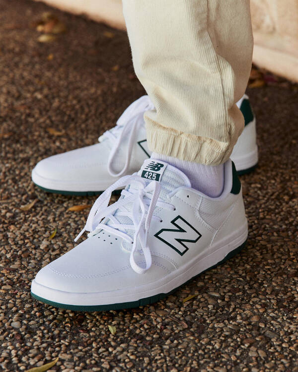 NB 425 Shoes