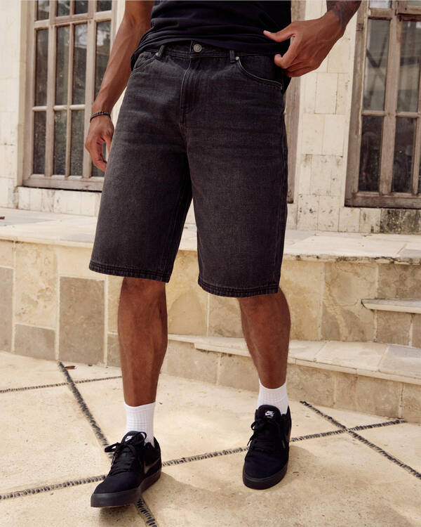 Contact Walk Shorts