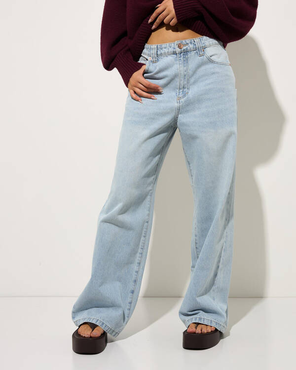 Andre Low Waist Baggy Jeans