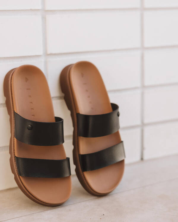 Vista Luxe Thea Slide Sandals