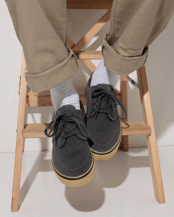 Geomet Shoes