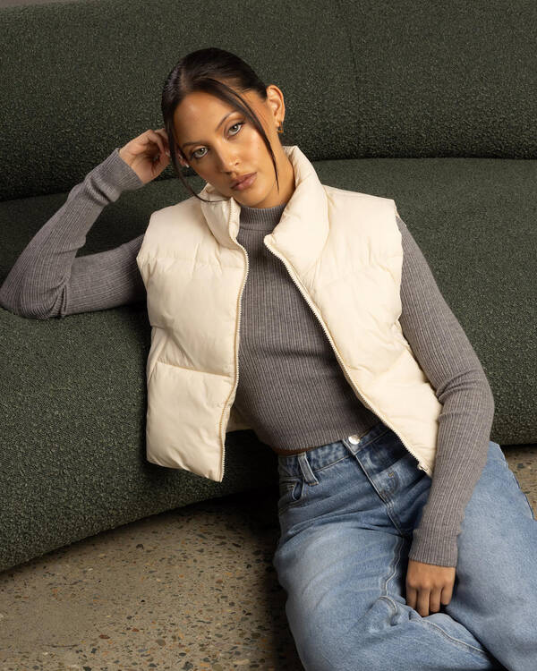 Icy Puffer Vest