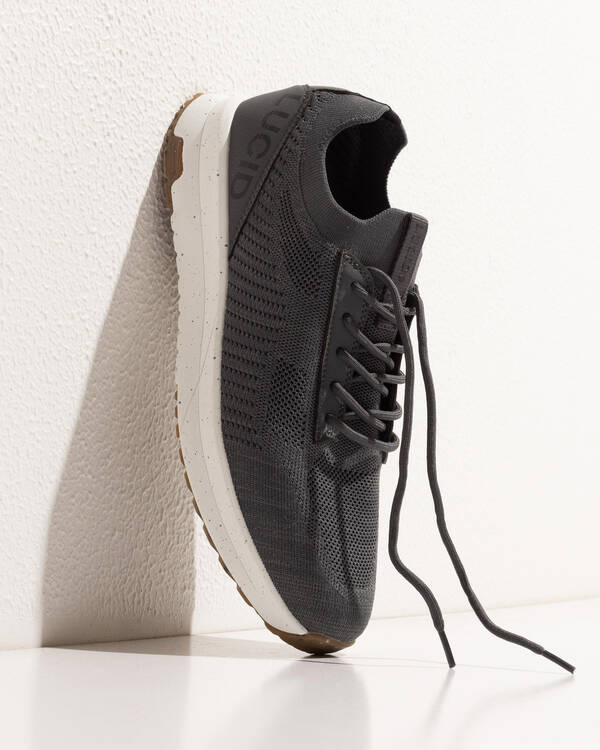 Stinger Shoes