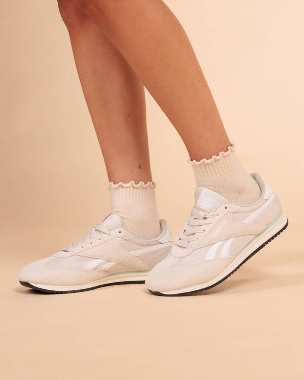 World 70 Shoes