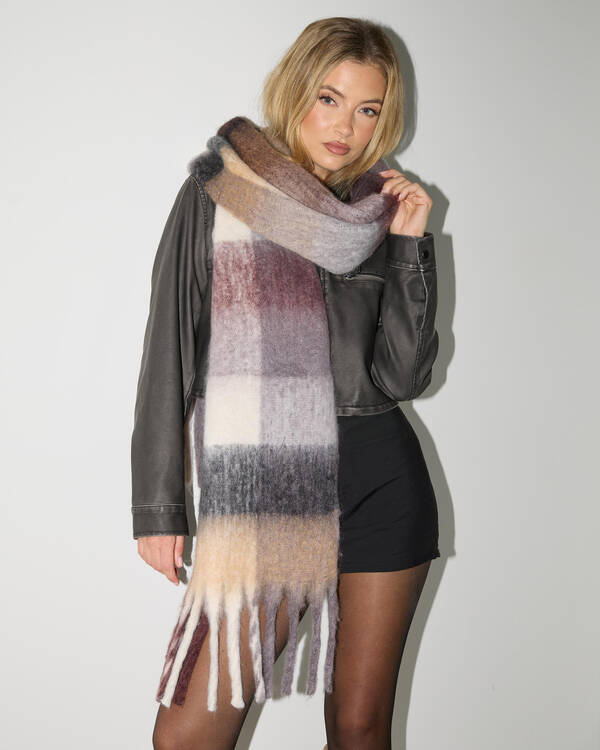 Robin Scarf