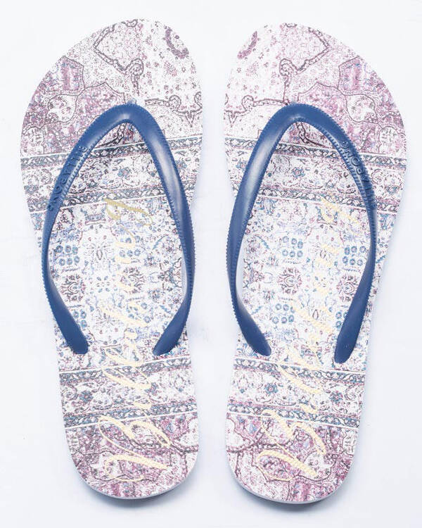 Wonderland Thongs
