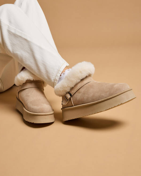 Wyatt Slipper Boots