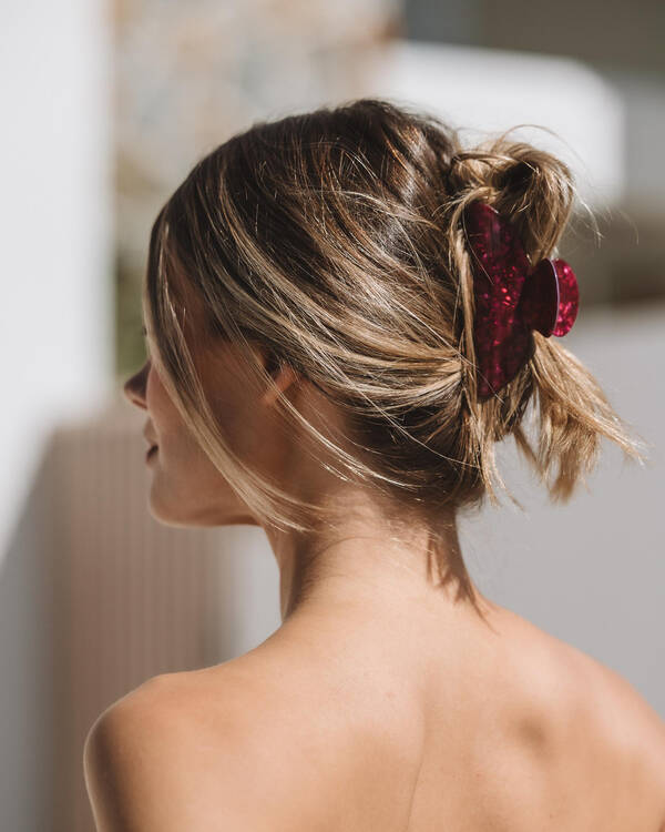 June Hair Claw Clip
