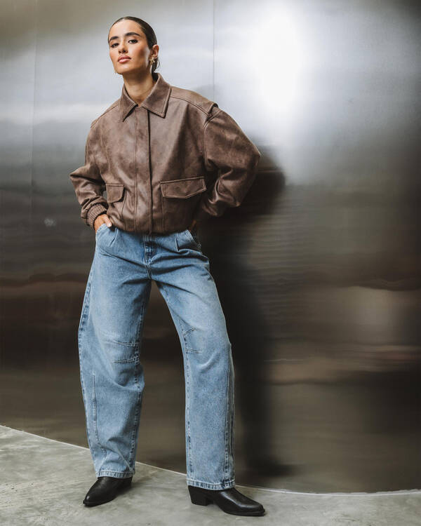 Cyndi Barrel Leg Jeans