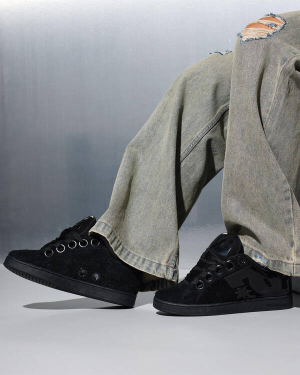 Court Graffik Puff Shoes