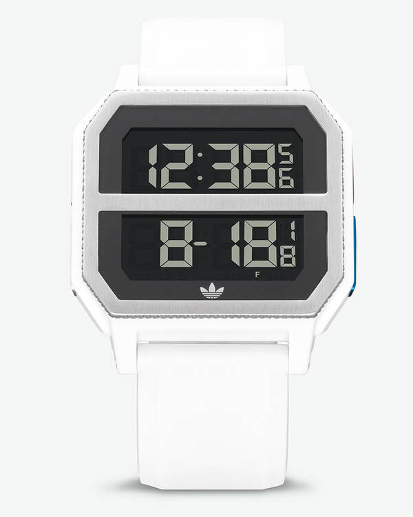 Archive R2 Watch
