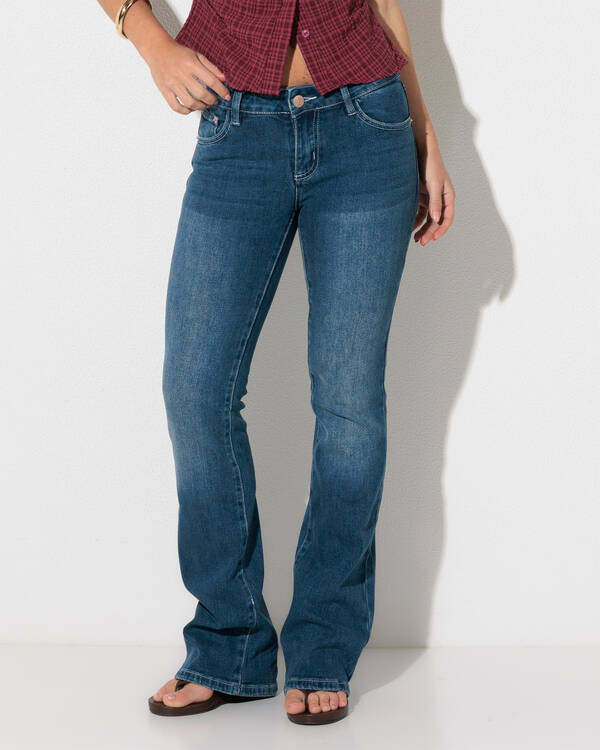 Crush Low Waist Flare Jeans