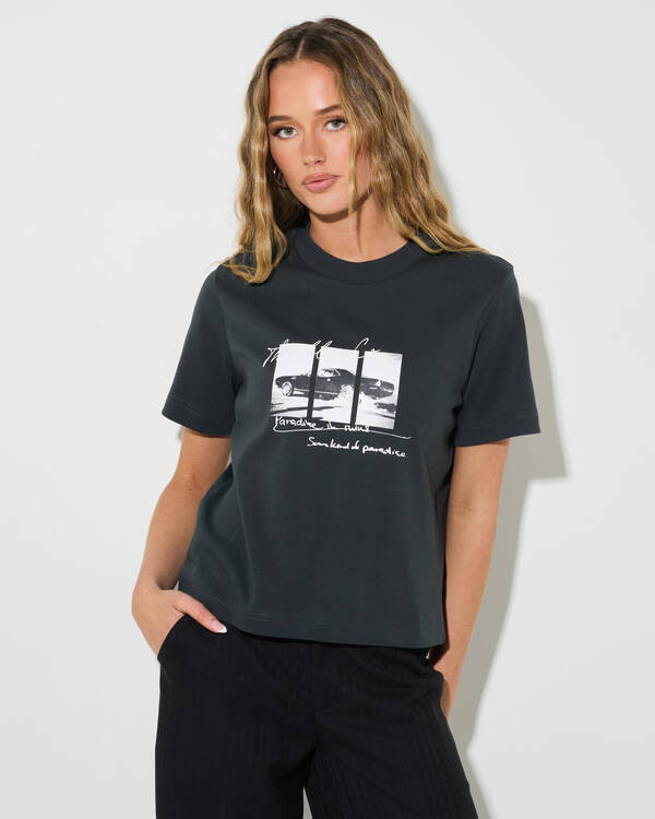 Nowhere Fast Essential T-Shirt