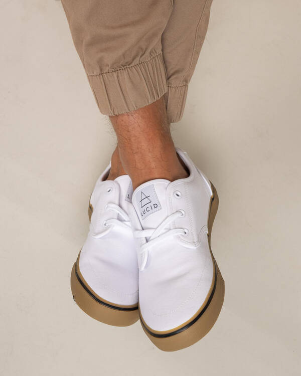 Geomet Shoe