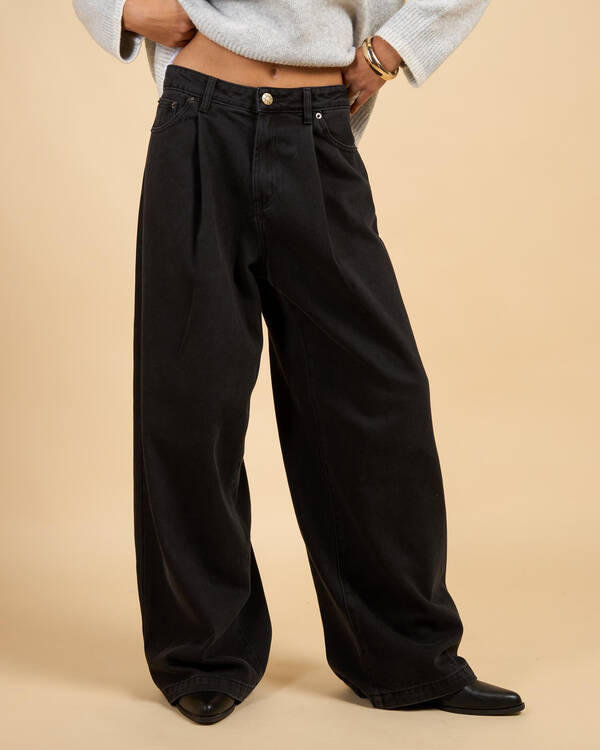 Demi Pleated Wide Leg Jeans