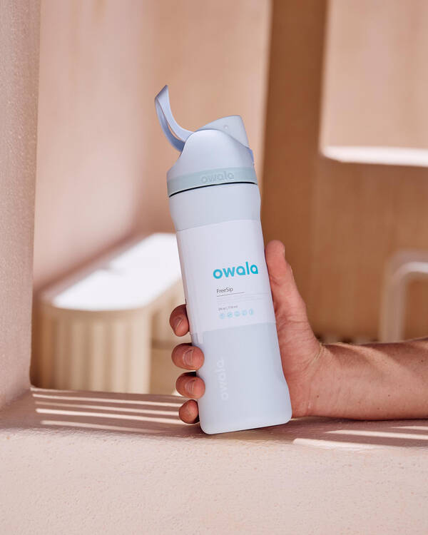 24oz FreeSip Stainless Steel Water Bottle