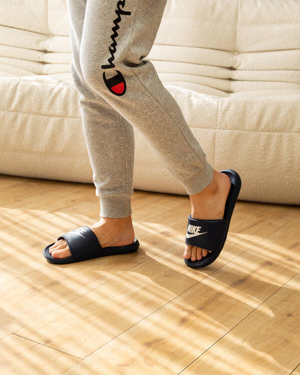Victori One Slides