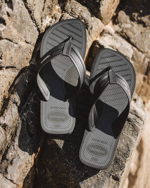 City Basic Thongs